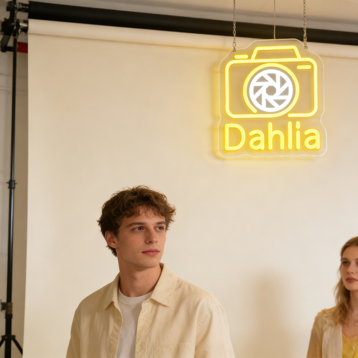 Dahlia Camera Neon Light Sign  - đánh giá và giá Vintage Photography Lighting